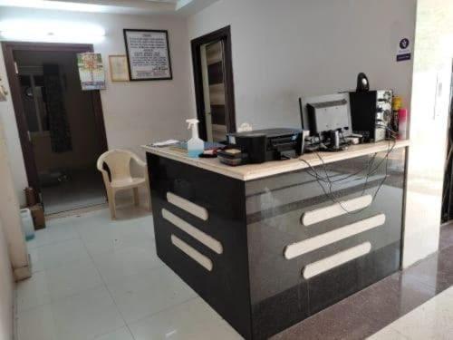 Oyo Flagship 80855 Hotel R Grand Vijayawāda Екстериор снимка