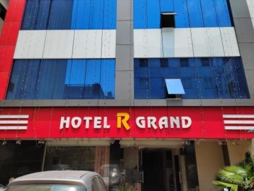Oyo Flagship 80855 Hotel R Grand Vijayawāda Екстериор снимка